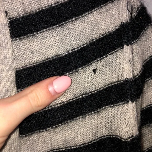 ALC Distressed Cashmere/Mohair Oversized Cardigan - Picture 5 of 9